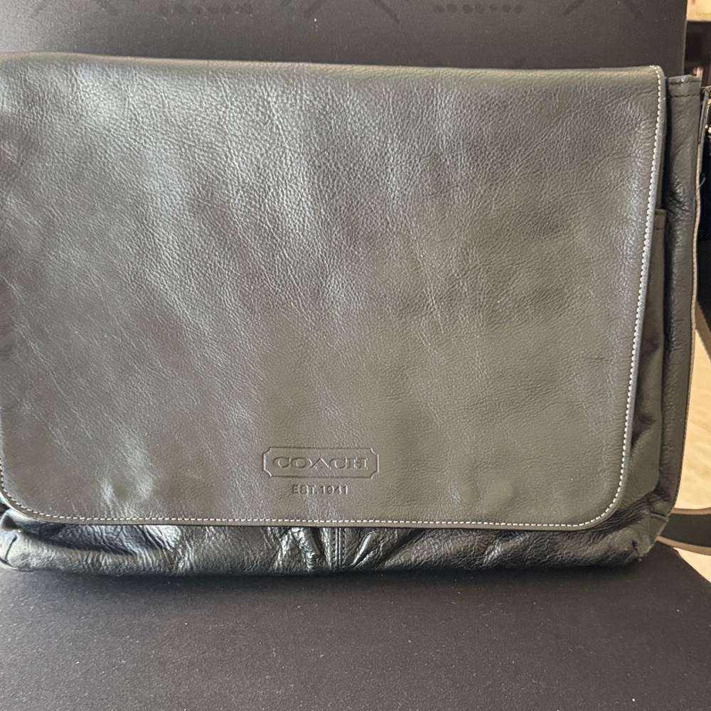 Coach Charcoal Leather Men's Messenger Bag